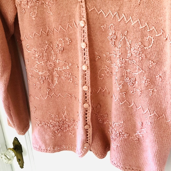 VTG 90s Carolyn Taylor Floral Embroidered beaded crochet Trim Cardigan Sweater M - Picture 5 of 16